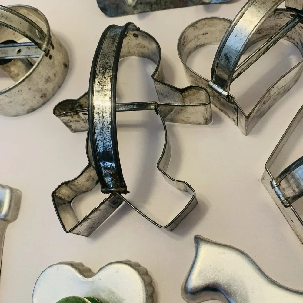 VTG Cookie Cutters LOT Green Handle Country Folk Horse Dog Biscuit Christmas